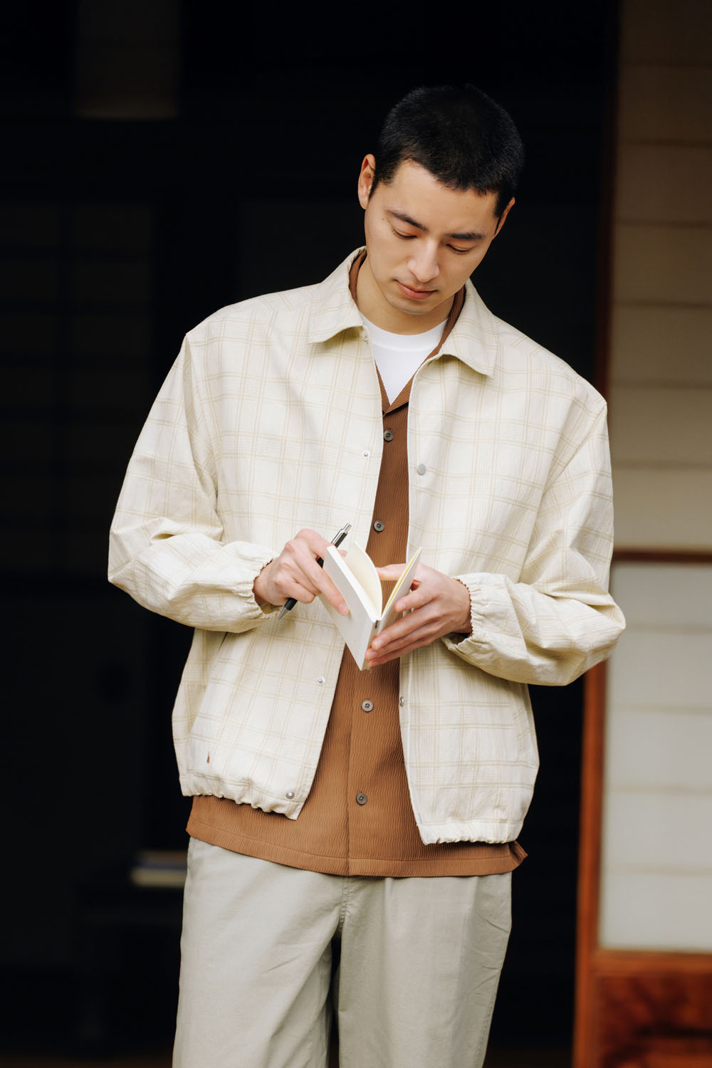 [본] 코튼린넨 체크점퍼 베이지