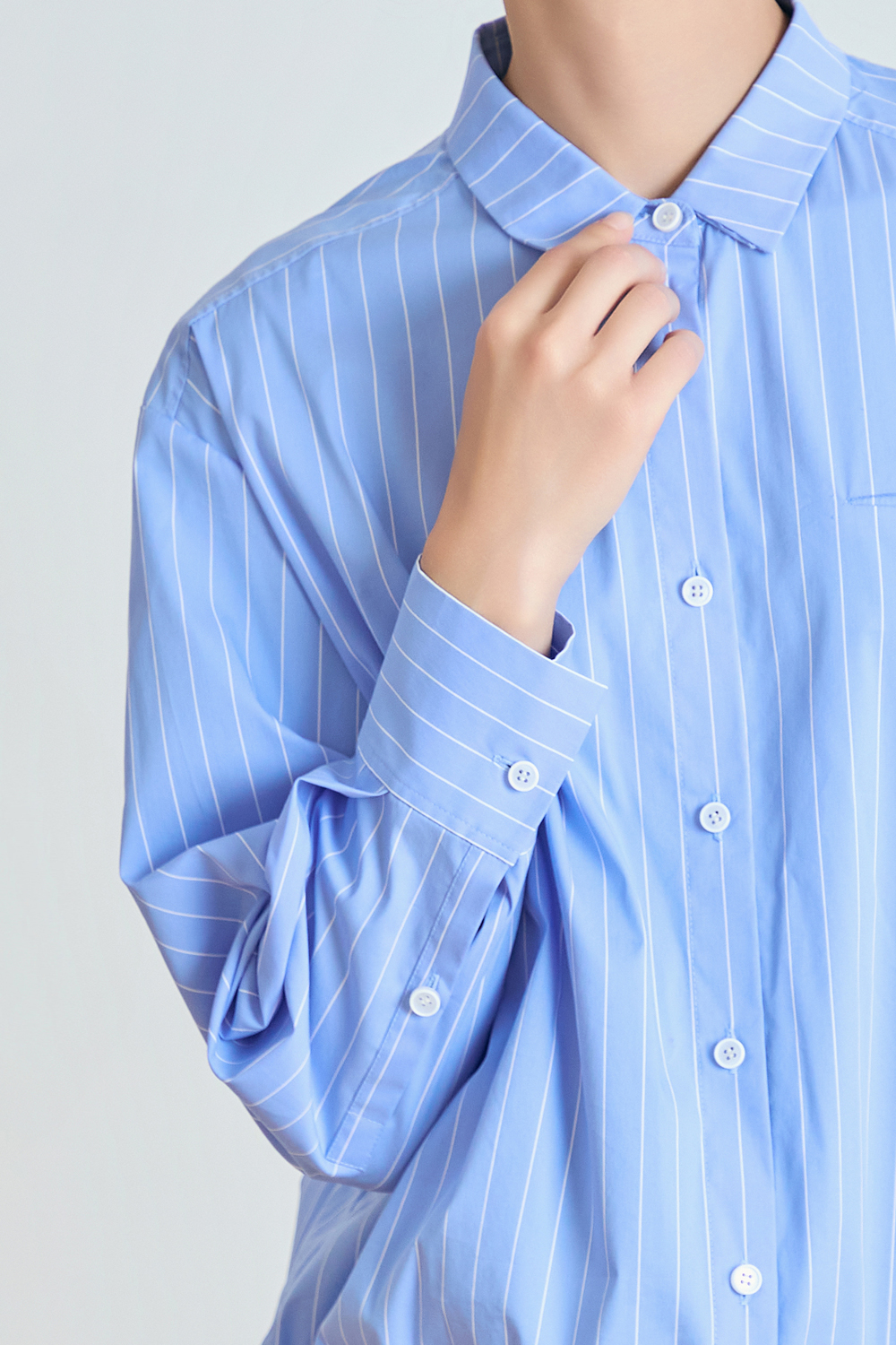 [캐리스노트] 밑단 스트링 블라우스 블루