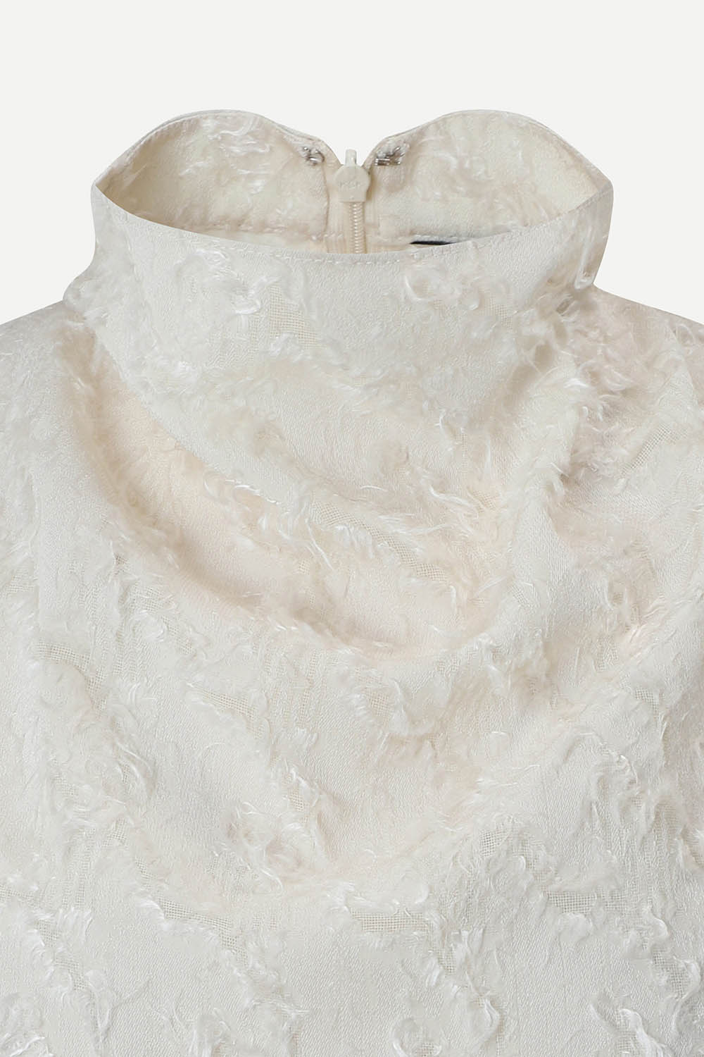 [캐리스노트] 카울넥 자가드 블라우스 아이보리