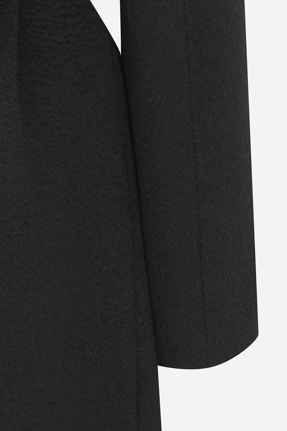 [공식몰] 반하이넥 벨티드 롱코트 블랙