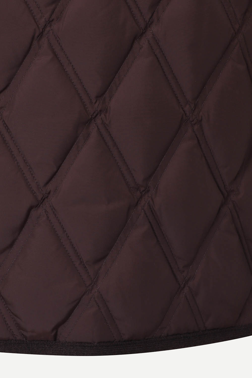 [캐리스노트] 니트 카라 퀄팅 다운 점퍼 브라운