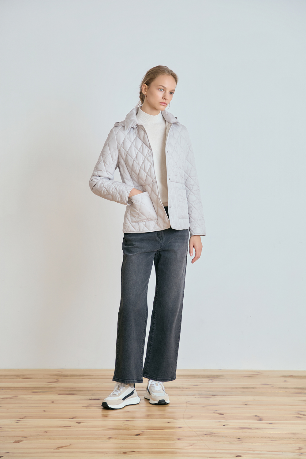 [공식몰] 탈부착 후드 퀄팅 점퍼 베이지