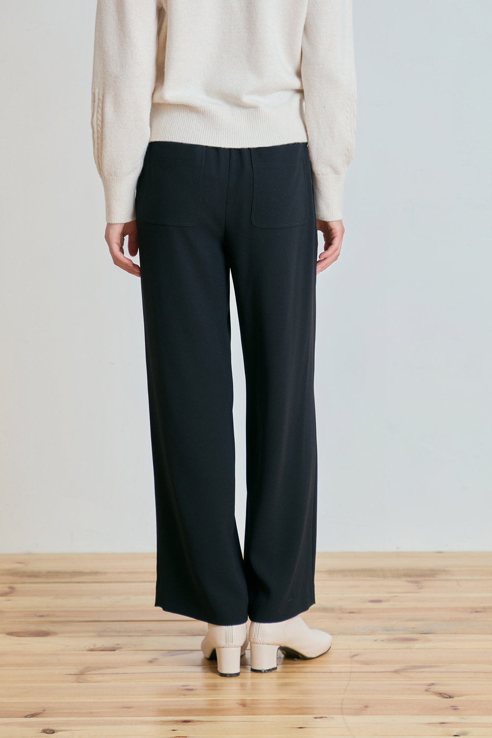 [공식몰] 데일리 스트레치 와이드 밴딩 팬츠 블랙