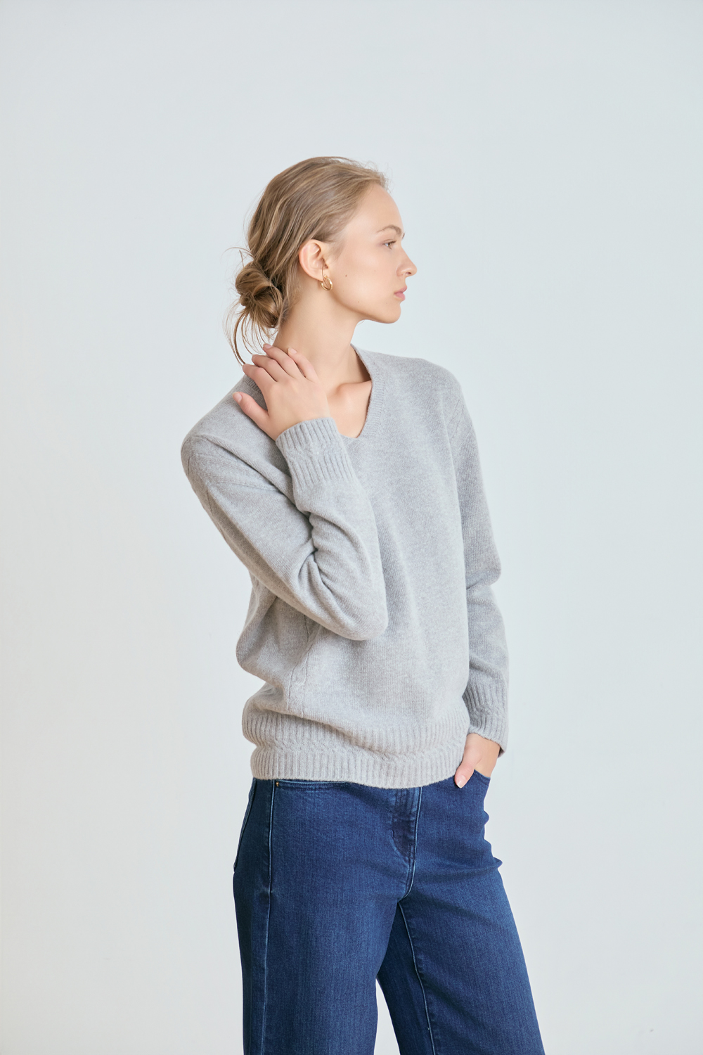 [캐리스노트] 캐시미어 블렌드 V넥 니트 탑 그레이