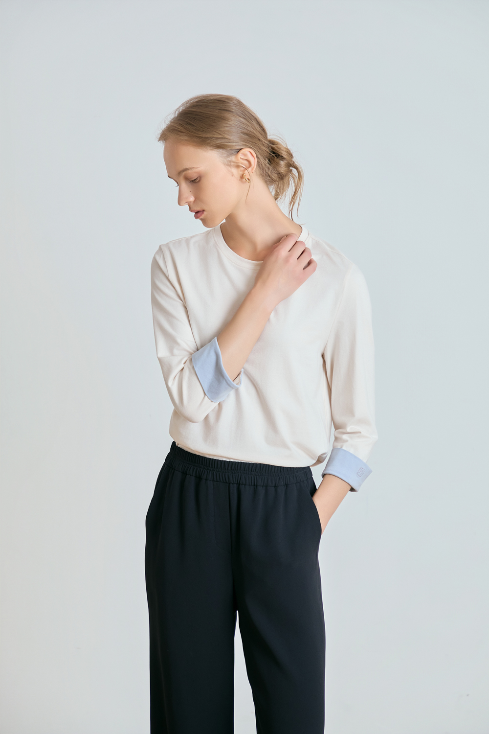 [공식몰] 컴포트핏 모달혼방 7부 티셔츠 아이보리