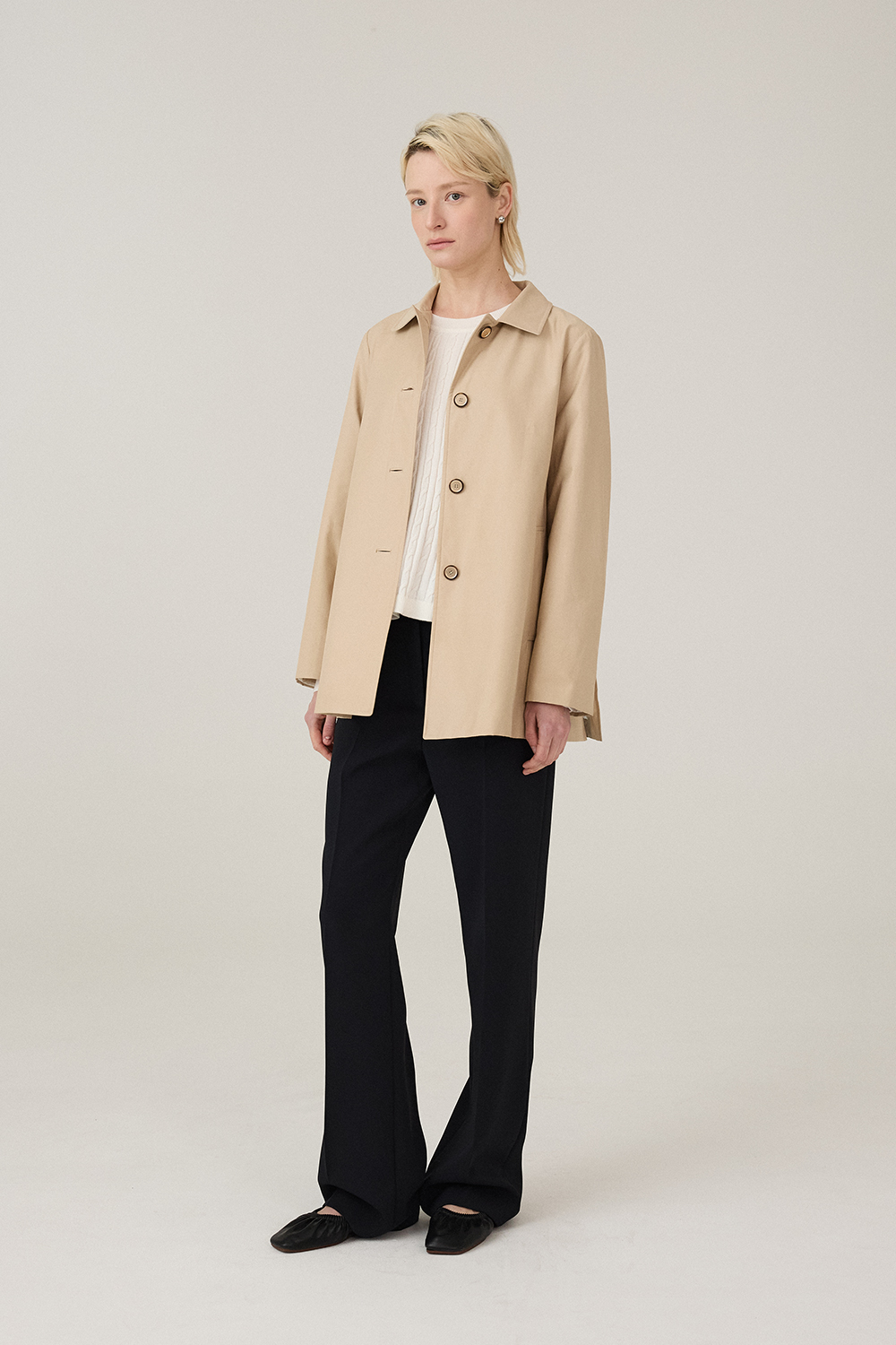 [캐리스노트] 에코레더 포인트 하프코트 라이트 베이지