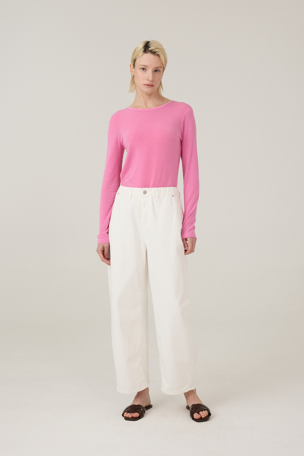 [캐리스노트][온라인단독] 배럴드 배기핏 코튼 팬츠 화이트