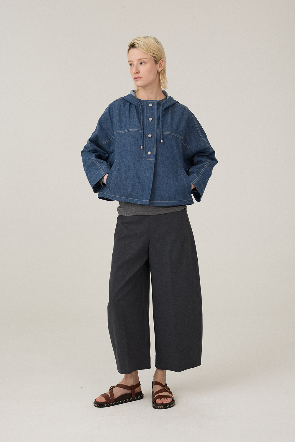 [캐리스노트] 백 밴딩 벌룬 핏 팬츠 차콜