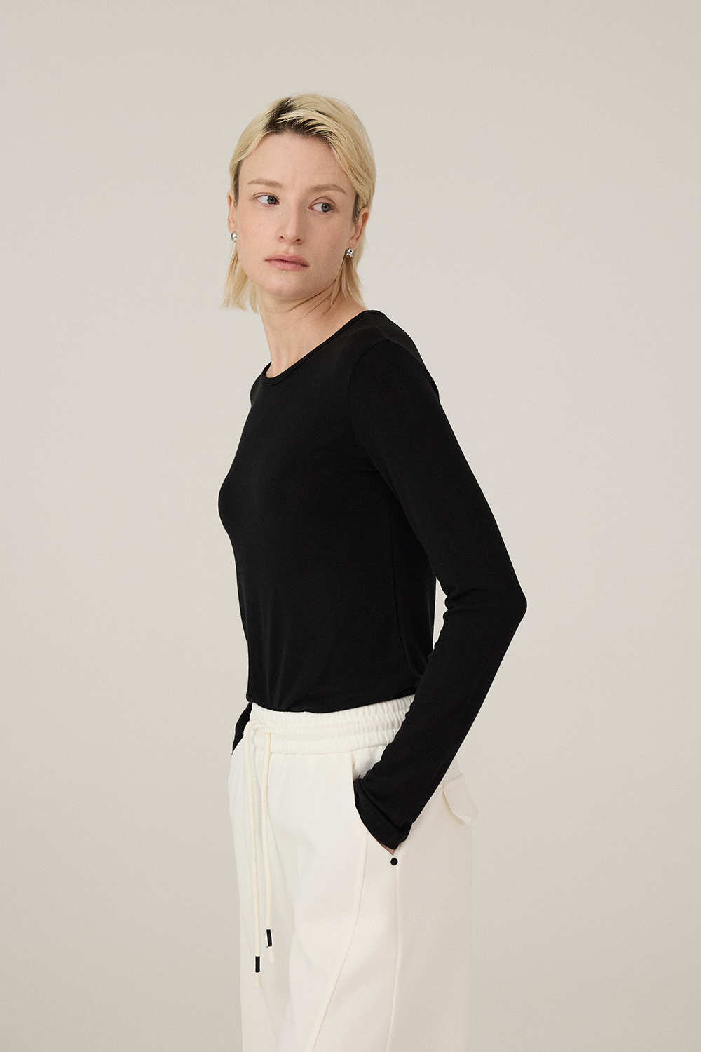 [캐리스노트][온라인단독] 데일리 스판 슬림핏 이너 티셔츠 블랙